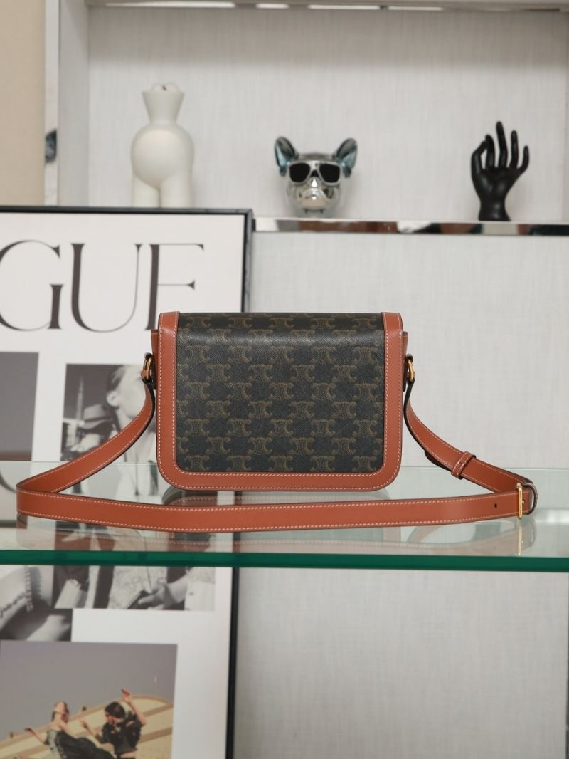 Ce1i*e triomphe bags